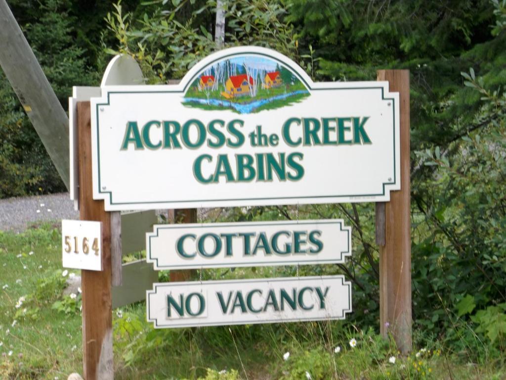 Across The Creek Cabins Clearwater Exterior photo